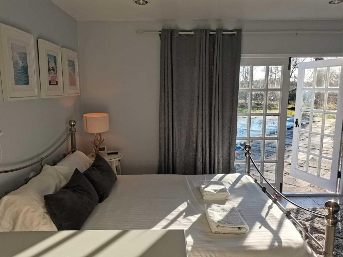 Retreats At Stansted Manor Villa Hallingbury Room photo